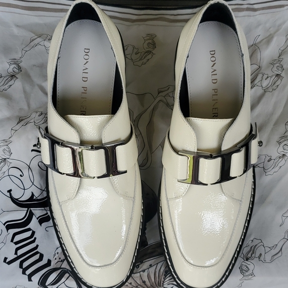 Donald Pilner EAMES Ivory Loafers Size 8M - Picture 15 of 16